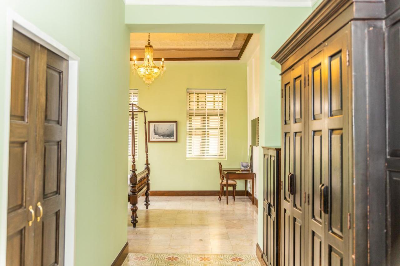 Baan 2459 Heritage House Bangkok Exterior photo